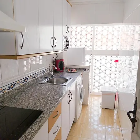 En Segunda Linea De Playa 푸엔히롤라